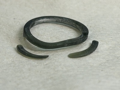 リング本体と曲線パーツ単体を並べた試作確認写真