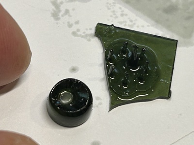 3Dプリンターから出力された直後のサポート材付き樹脂モデル