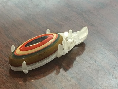 堆朱をセットした試作枠を横から見た確認写真