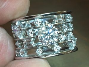 全てのダイヤモンドの石留め完了