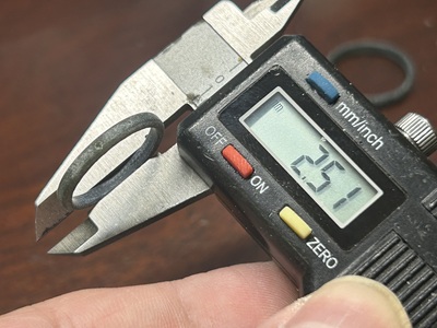 3Dプリントされたレディース仕様の指輪2.5㎜幅